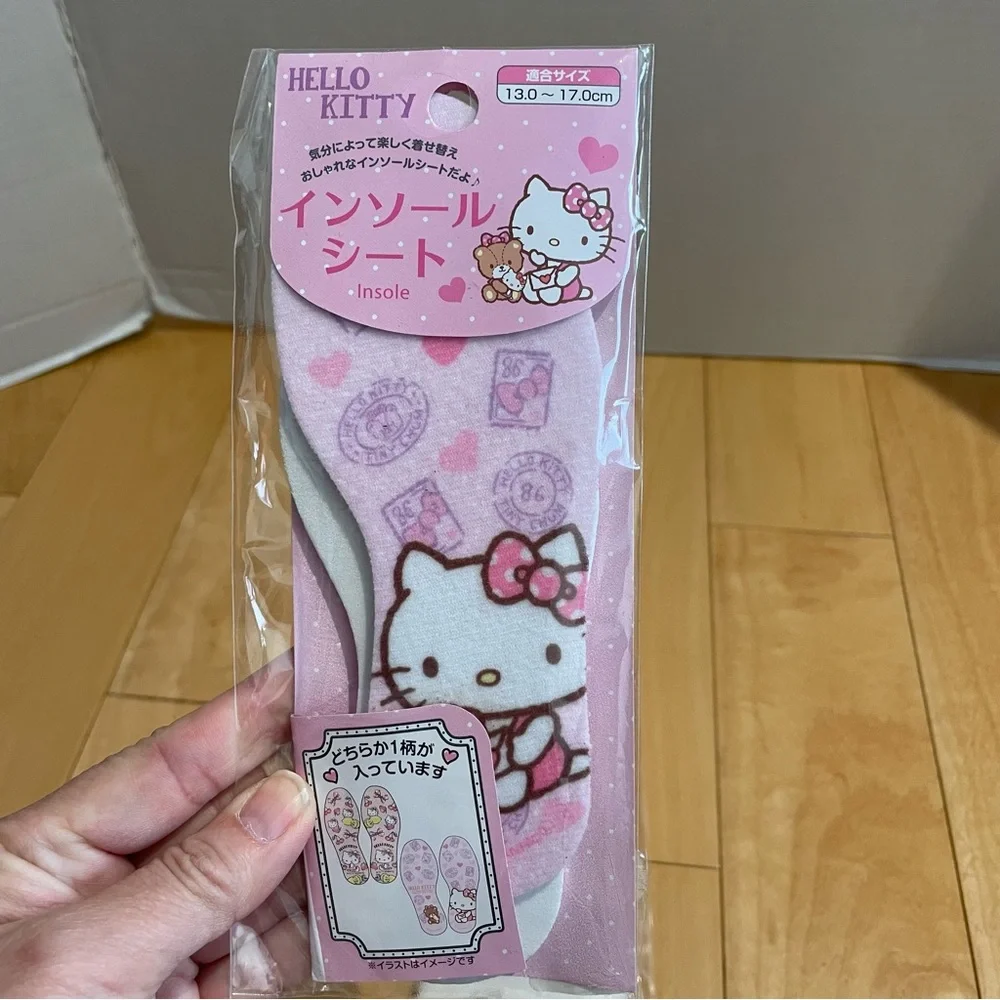 2 NWT hello kitty kids shoe inserts